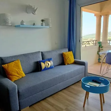 Appartement Vue Panoramique Au Domaine Et Golf De Pont Royal Mallemort Exterior photo